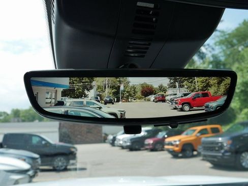 New 2026 Chevrolet Traverse LT w/ Enhanced Driving Package FWD image 19