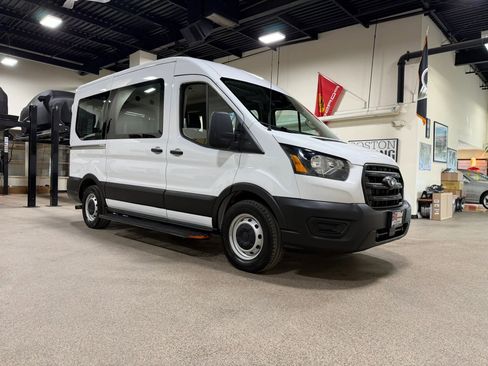 Used 2020 Ford Transit 150 Medium Roof RWD image 4