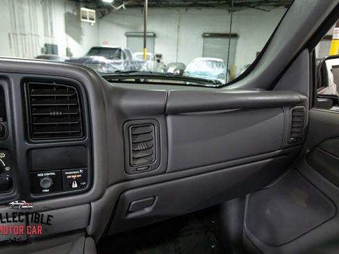 Used 2000 GMC Sierra 1500 2WD Extended Cab w/ Convenience Plus Group image 79