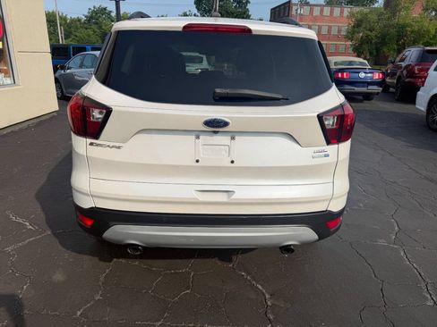 Used 2019 Ford Escape SEL AWD/4WD image 5