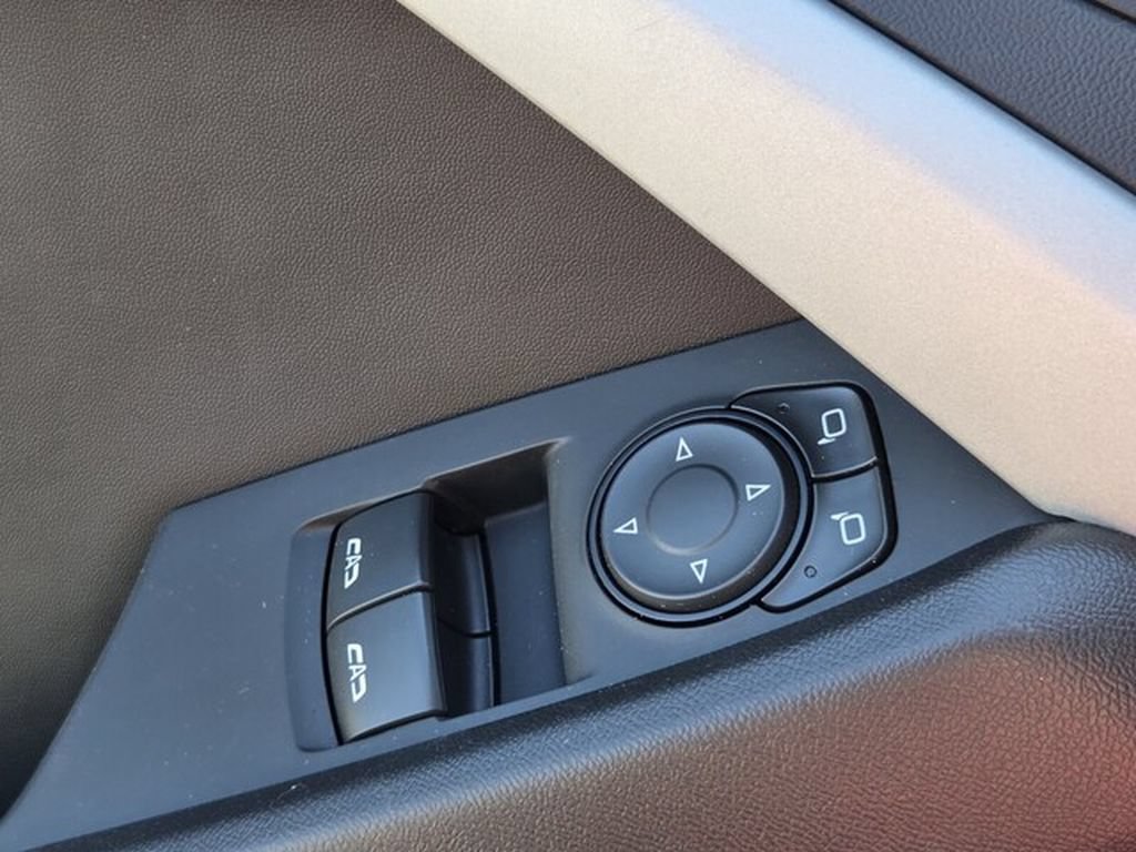 Used 2023 Chevrolet Camaro LT RWD image 29