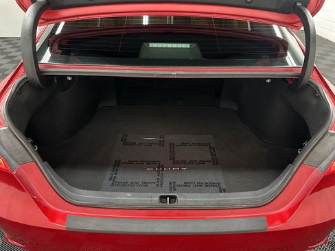 Used 2021 Toyota Camry SE w/ Cold Weather Package image 33