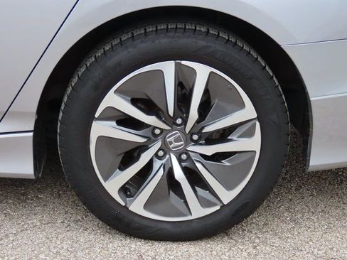 Used 2020 Honda Accord Hybrid image 38