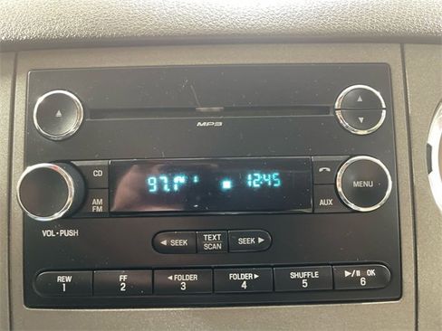 Used 2011 Ford F250 XLT w/ XLT Premium Pkg image 16