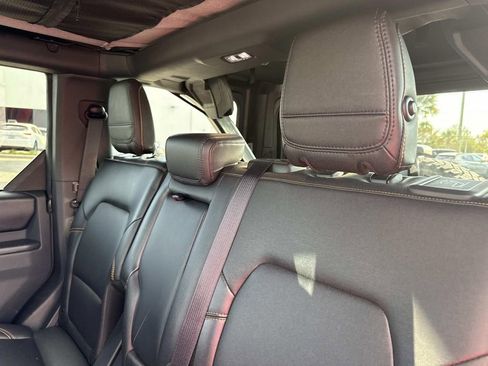 Used 2024 Ford Bronco Badlands w/ Sasquatch Package image 17