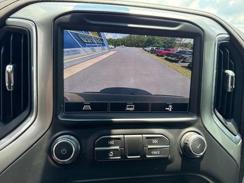 Used 2021 Chevrolet Silverado 1500 LT Trail Boss w/ Convenience Package II AWD/4WD image 17