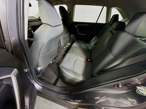 Used 2024 Toyota RAV4 LE AWD/4WD image 21
