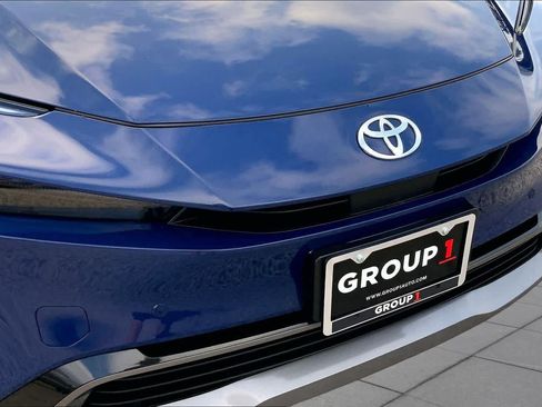 Used 2024 Toyota Prius XLE AWD/4WD image 30