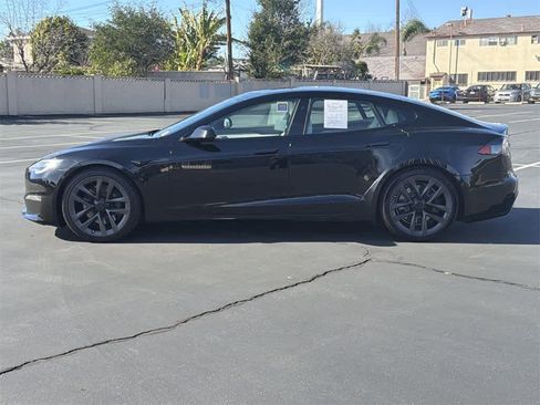 Used 2022 Tesla Model S image 3
