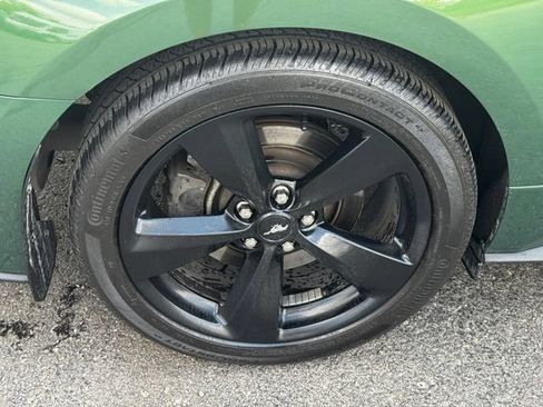 Used 2022 Ford Mustang GT w/ Black Accent Package RWD image 12