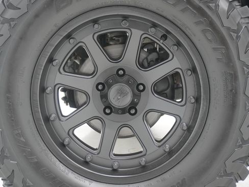 Used 2013 Jeep Wrangler Unlimited Rubicon w/ Connectivity Group image 25