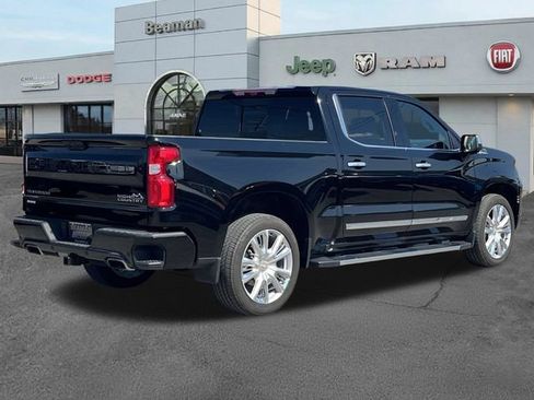 Used 2024 Chevrolet Silverado 1500 High Country w/ High Country Premium Package AWD/4WD image 7