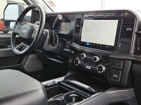 Used 2024 Ford F250 Lariat w/ FX4 Off-Road Package image 35