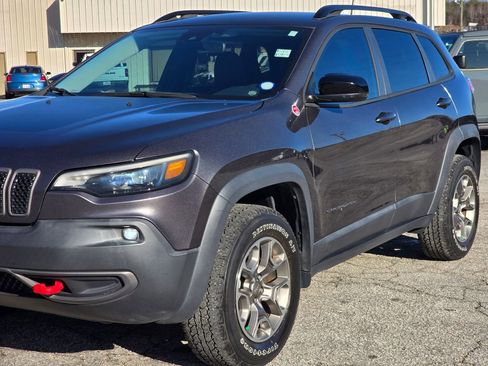 Used 2022 Jeep Cherokee Trailhawk w/ Trailer Tow Group image 52