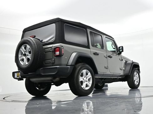 Used 2020 Jeep Wrangler Unlimited Sport S image 20