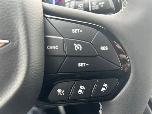 New 2026 Chrysler Pacifica Select image 29