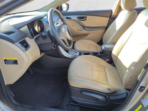 Used 2013 Hyundai Elantra GLS w/ Preferred Pkg image 9