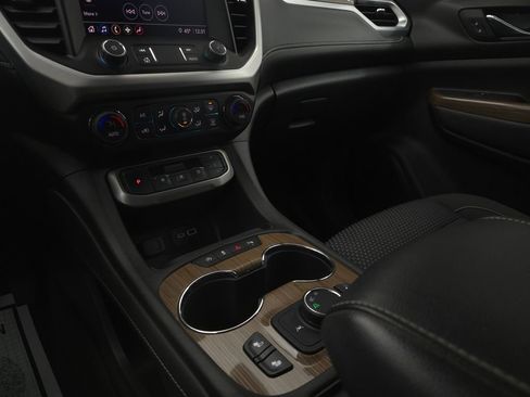 Used 2023 GMC Acadia SLE w/ Driver Convenience Package image 27