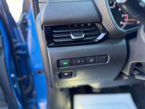Used 2021 Nissan Sentra SV FWD image 35