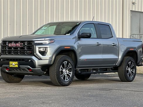 Used 2025 GMC Canyon AT4 image 9