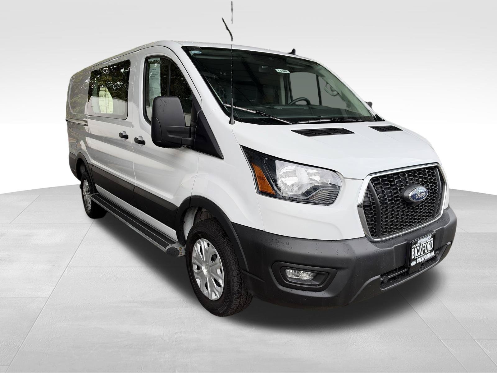 Used 2025 Ford Transit 250 Low Roof w/ Exterior Upgrade Package RWD image 3
