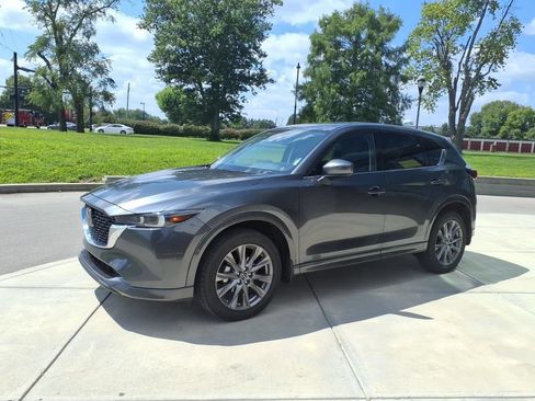 Used 2024 MAZDA CX-5 AWD 2.5 S w/ Premium Package image 3