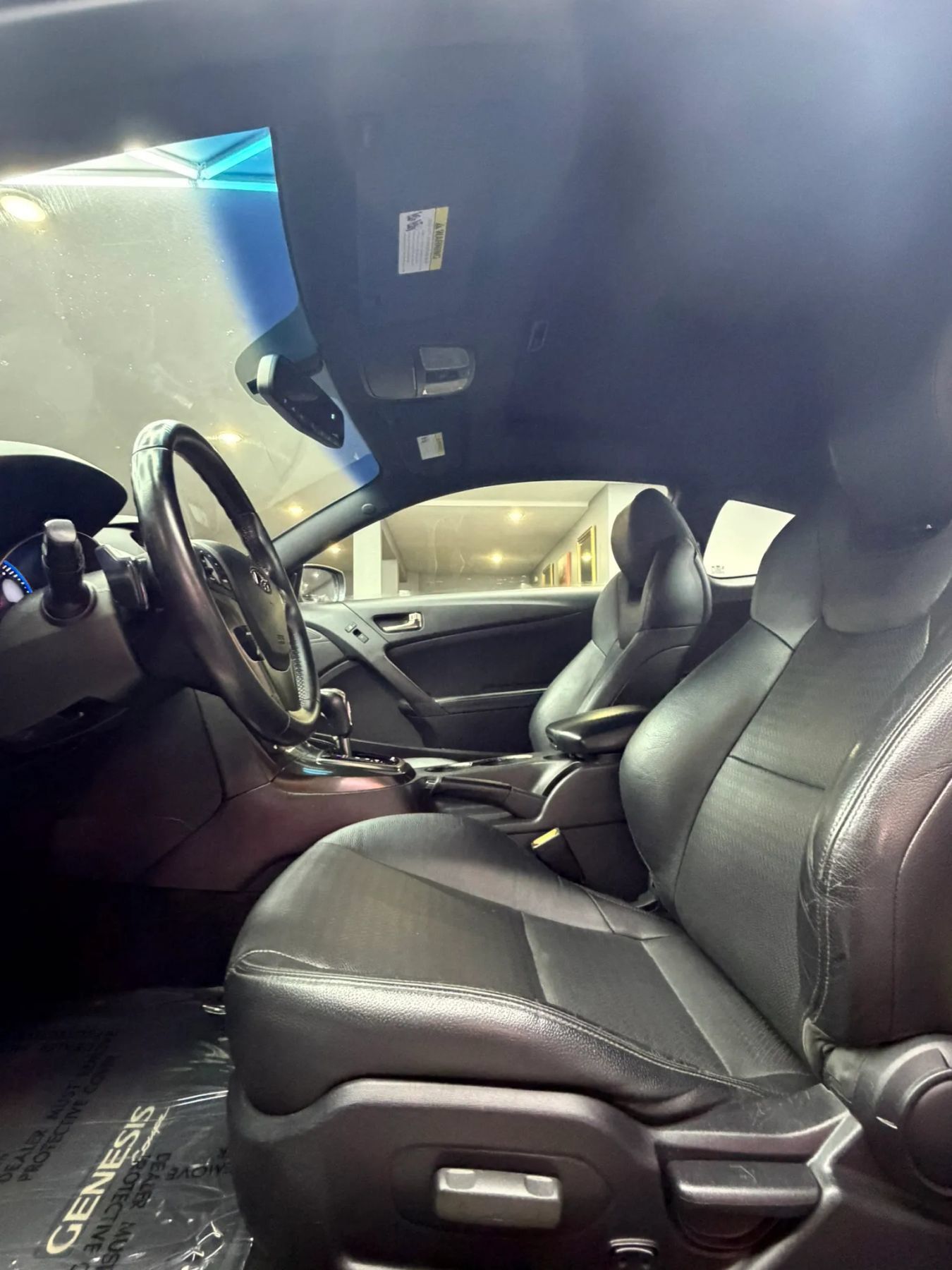 Used 2015 Hyundai Genesis 3.8 RWD image 12