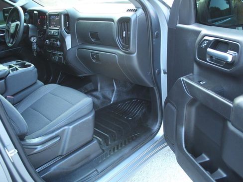 Used 2020 Chevrolet Silverado 1500 W/T w/ Z71 Off-Road Package AWD/4WD image 20