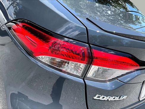 Used 2023 Toyota Corolla SE FWD image 29