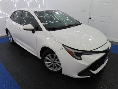 Used 2024 Toyota Corolla SE FWD image 5