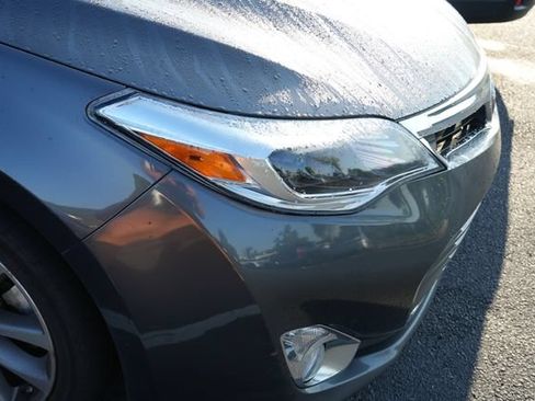 Used 2015 Toyota Avalon XLE Touring FWD image 9