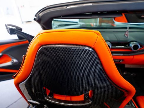 Used 2023 Ferrari 812 GTS RWD image 33