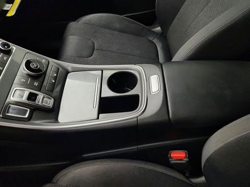 Used 2022 Hyundai Santa Fe SEL FWD image 13