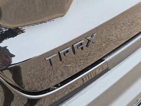 Used 2024 Chevrolet Trax RS w/ Driver Confidence Package image 14