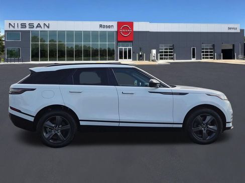 Used 2025 Land Rover Range Rover Velar Dynamic SE AWD/4WD image 2