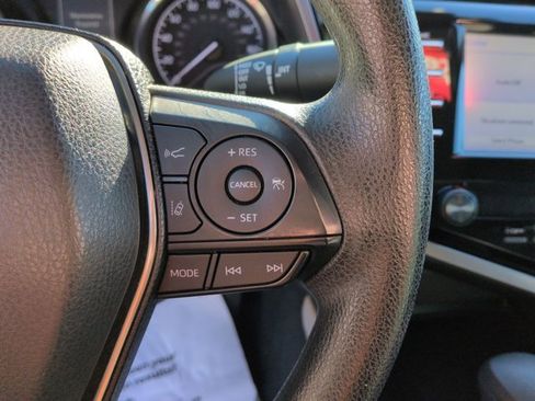 Certified 2020 Toyota Camry LE image 19