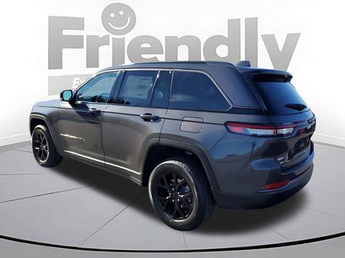 New 2026 Jeep Grand Cherokee Altitude image 3