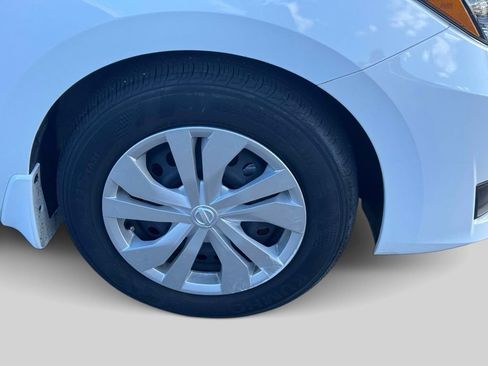 Used 2025 Nissan Versa S w/ Trunk Package FWD image 8