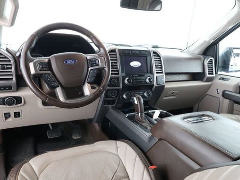 Used 2019 Ford F150 Limited image 11