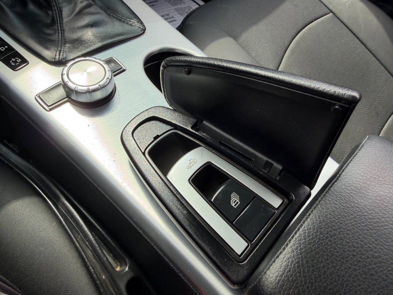 Used 2014 Mercedes-Benz SLK 250 image 18