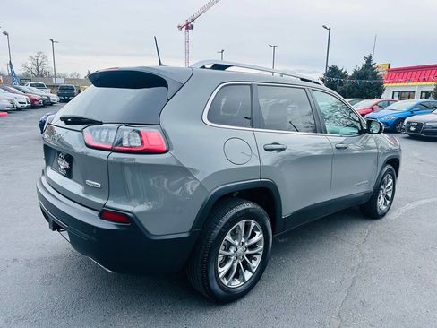 Used 2020 Jeep Cherokee Latitude Plus w/ Cold Weather Group AWD/4WD image 7