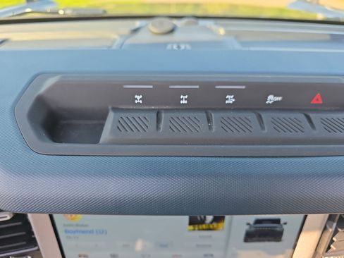 Used 2024 Ford Bronco Outer Banks AWD/4WD image 27
