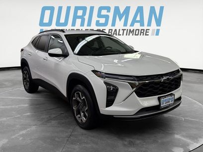 Used 2025 Chevrolet Trax LT w/ Driver Confidence Package