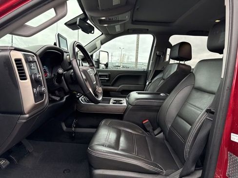 Used 2019 GMC Sierra 3500 Denali w/ Duramax Plus Package image 25