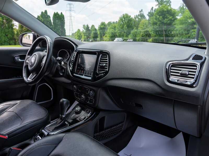Used 2020 Jeep Compass Limited AWD/4WD image 19