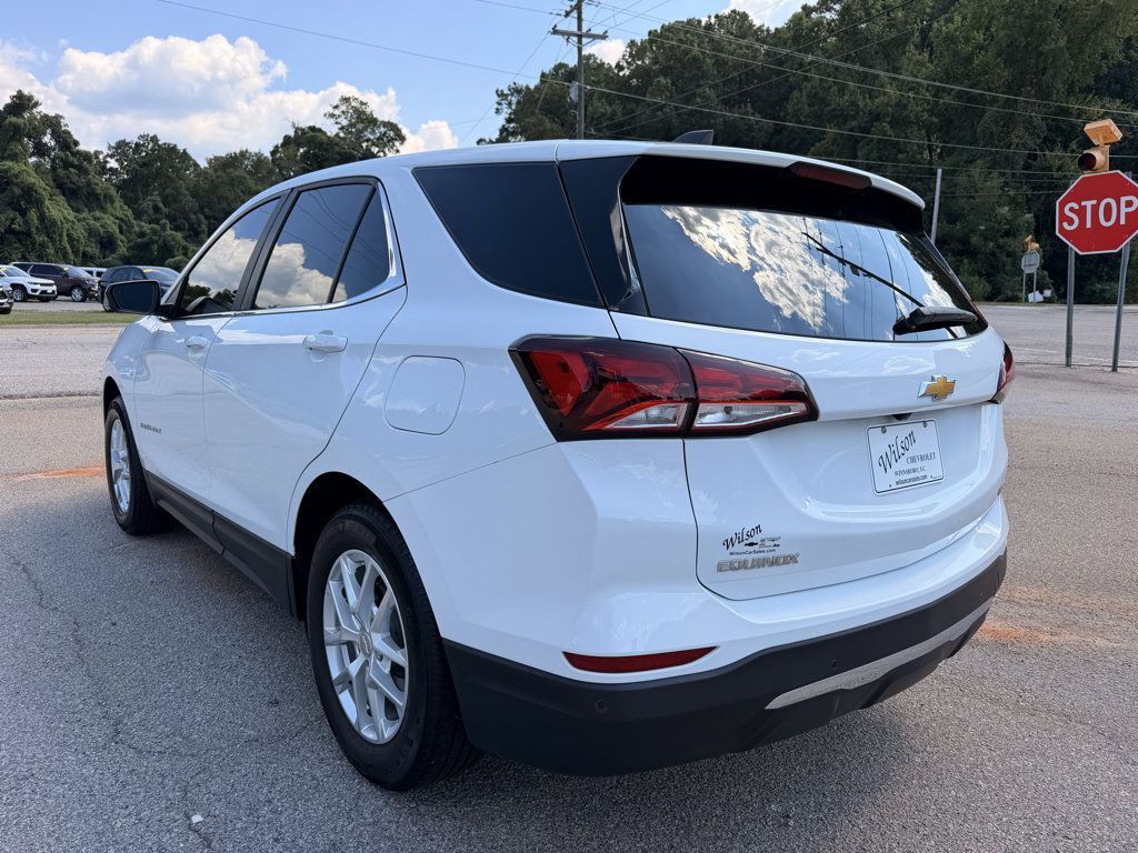 Used 2024 Chevrolet Equinox LT FWD image 4