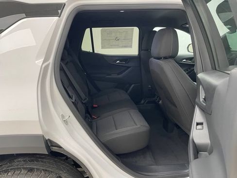New 2026 Chevrolet Equinox LT AWD/4WD image 12