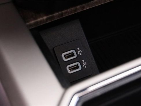 Used 2019 Ford F350 Lariat w/ Lariat Ultimate Package image 19