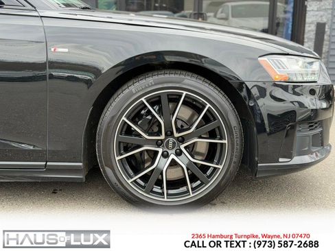 Used 2021 Audi A8 L 4.0T w/ Executive Plus Package image 11