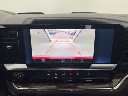 Used 2024 Chevrolet Silverado 1500 LT Trail Boss w/ Convenience Package II image 14